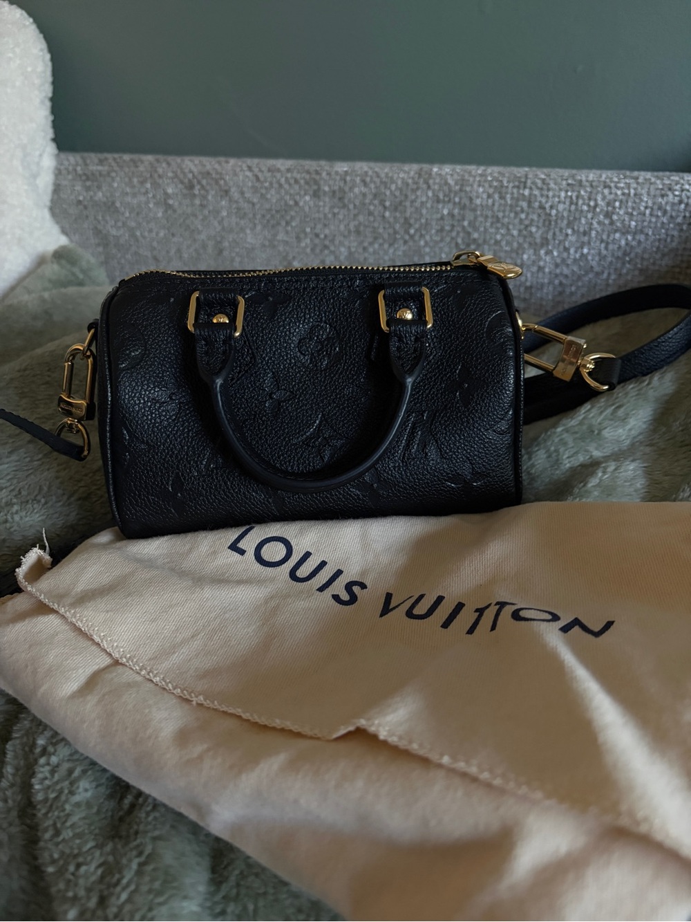 Louis Vuitton Nano Speedy - Picture 5 of 13